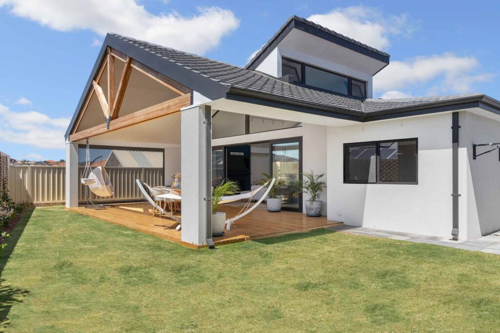 Sustainable home build in Perth featuring double glazed windows and insulation.